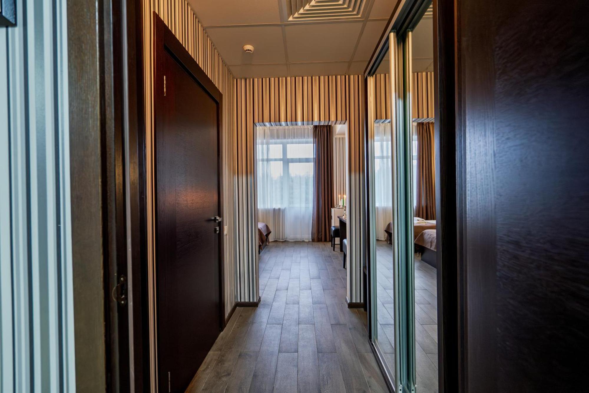 Congress Hotel Verhovina Petropavlovskaya Borshchagovka Zewnętrze zdjęcie