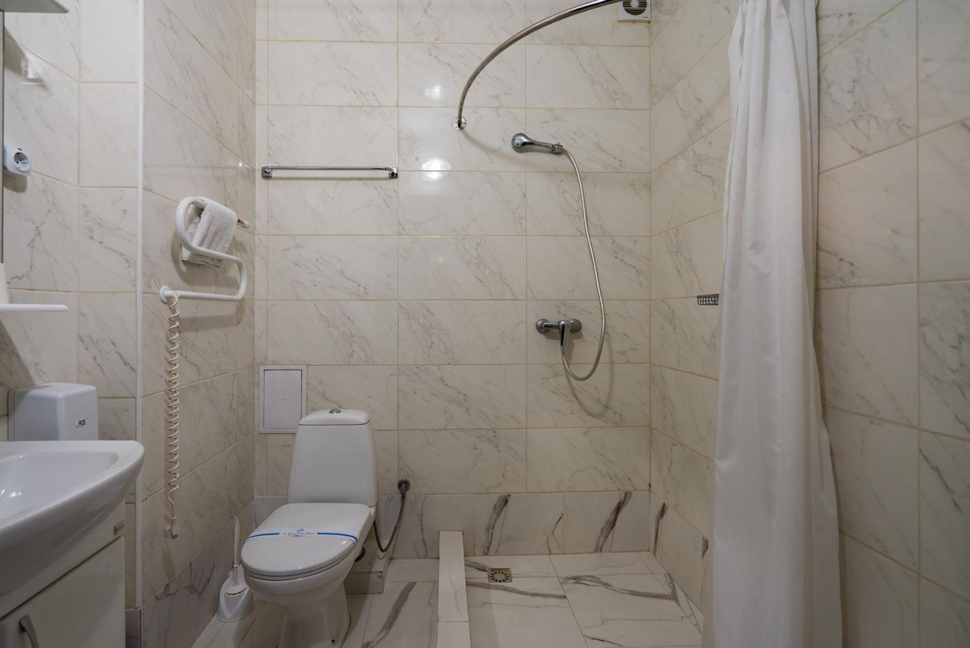 Congress Hotel Verhovina Petropavlovskaya Borshchagovka Zewnętrze zdjęcie