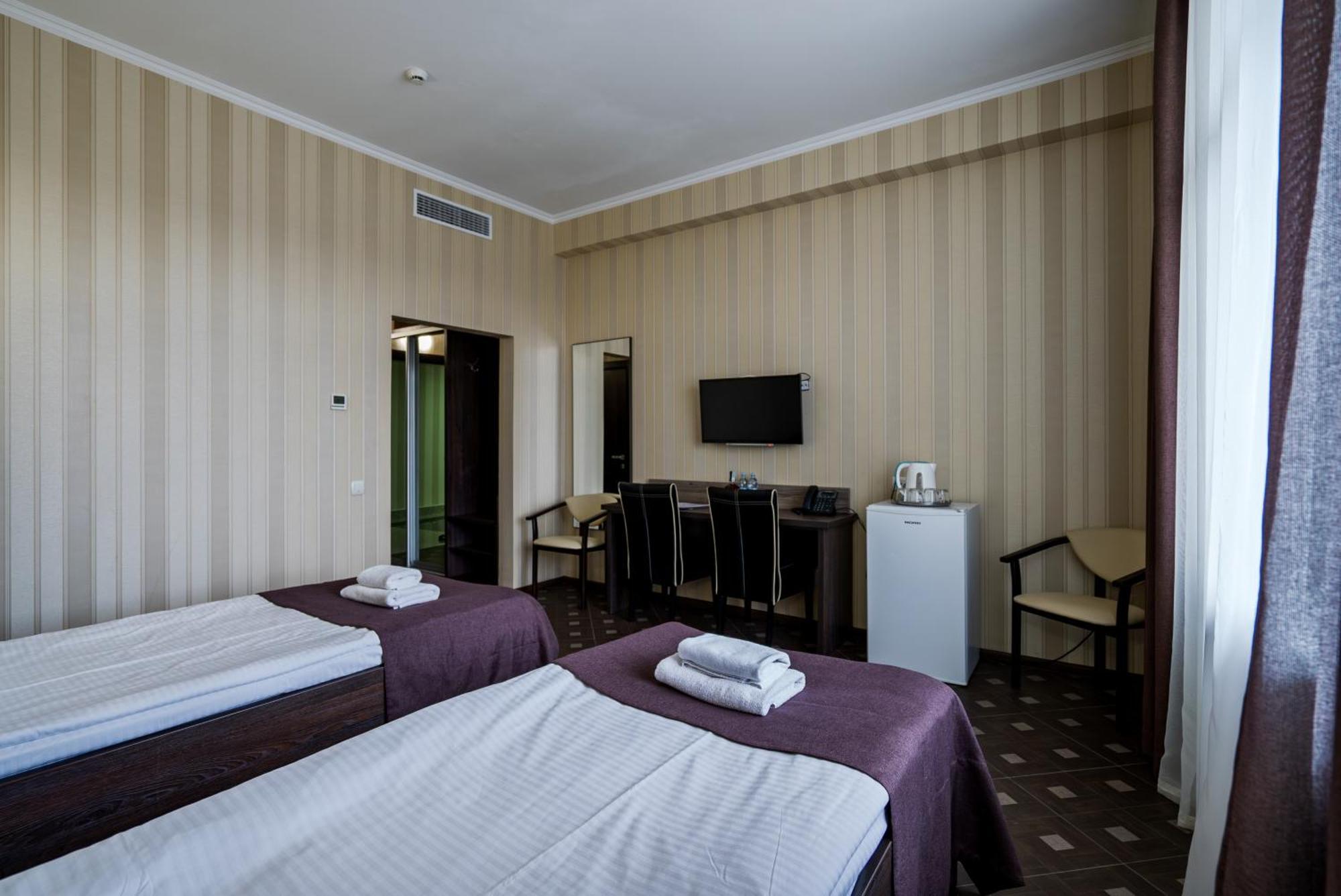 Congress Hotel Verhovina Petropavlovskaya Borshchagovka Zewnętrze zdjęcie