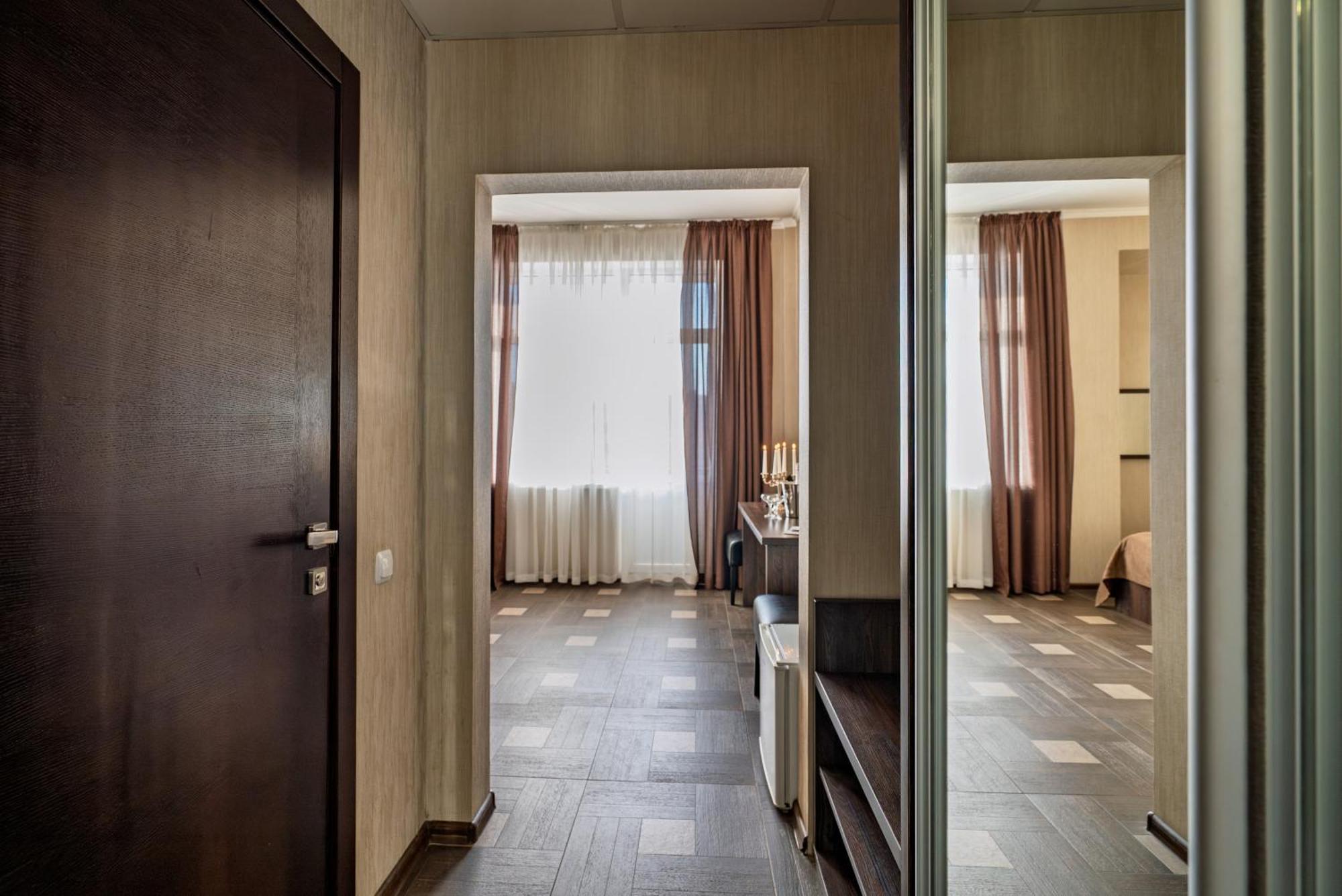 Congress Hotel Verhovina Petropavlovskaya Borshchagovka Zewnętrze zdjęcie