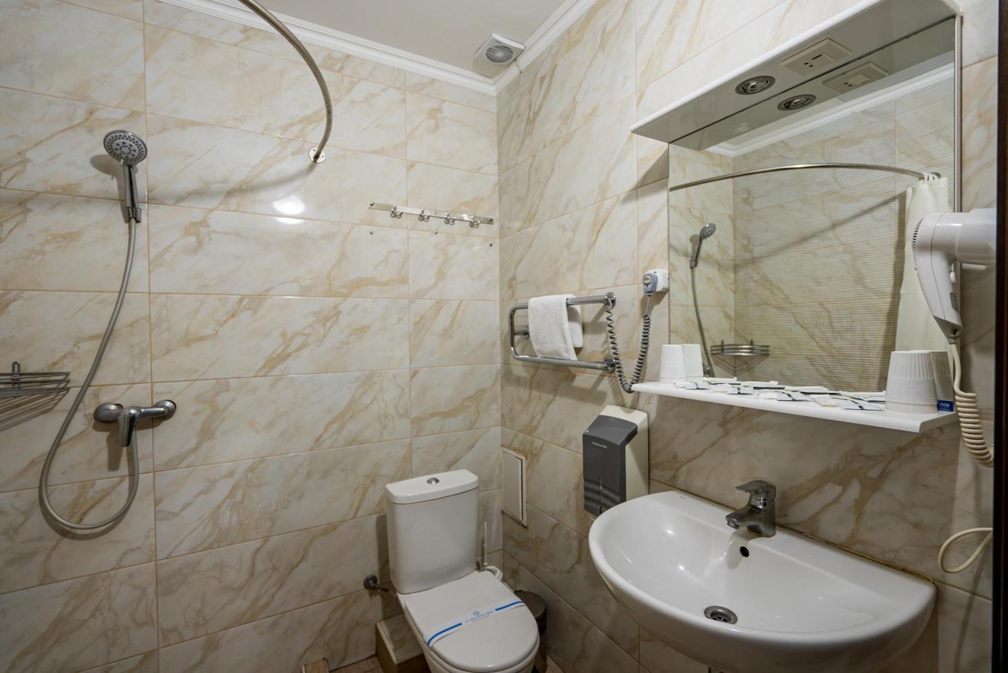 Congress Hotel Verhovina Petropavlovskaya Borshchagovka Zewnętrze zdjęcie
