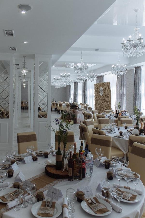 Congress Hotel Verhovina Petropavlovskaya Borshchagovka Zewnętrze zdjęcie